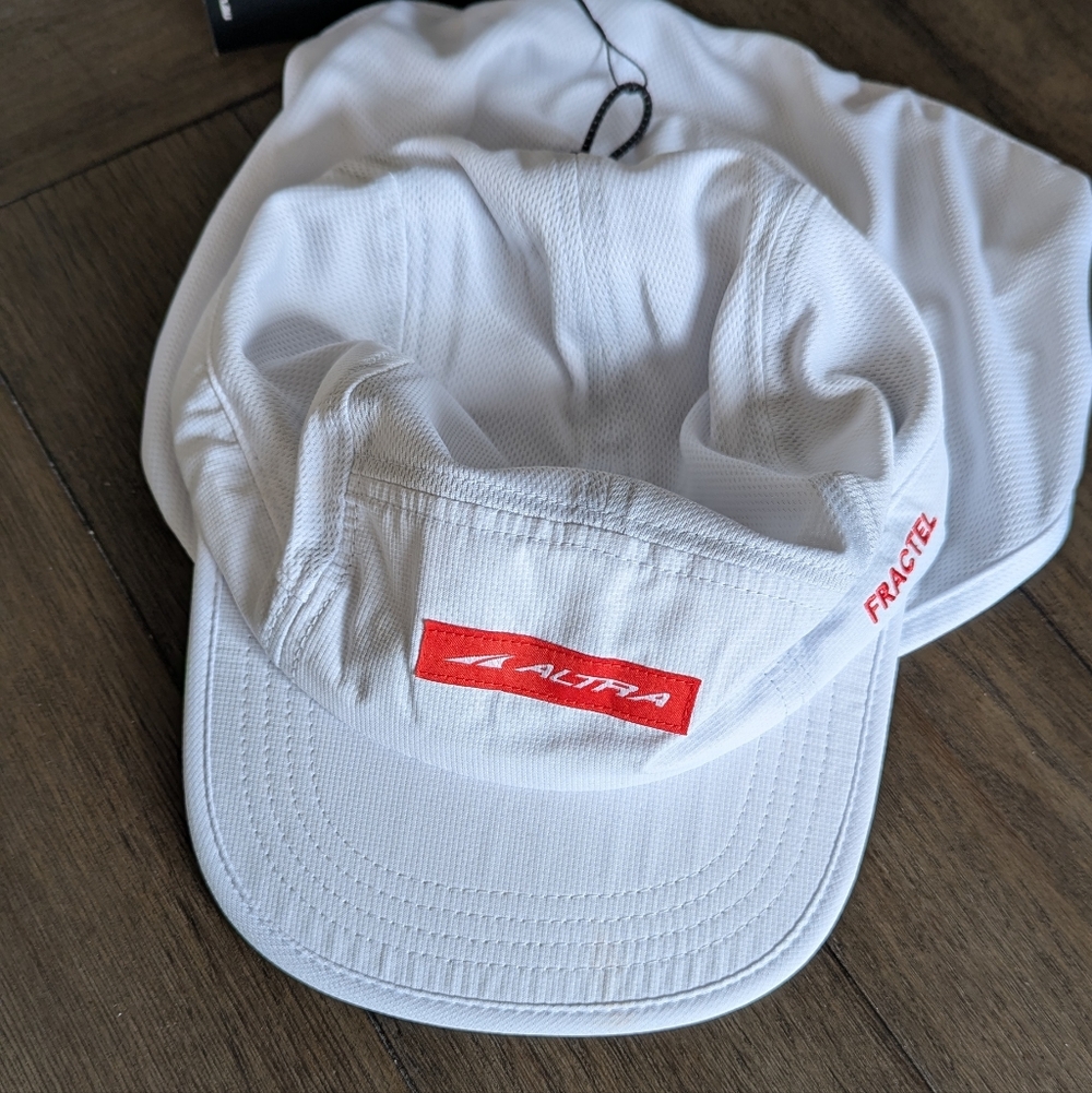 NEW Fractel Sun Hat In Size 62cm (L/XL)